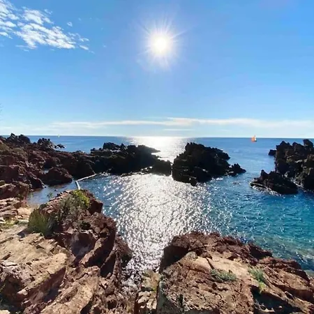 2p With Pool Near The Sea Appartamento *