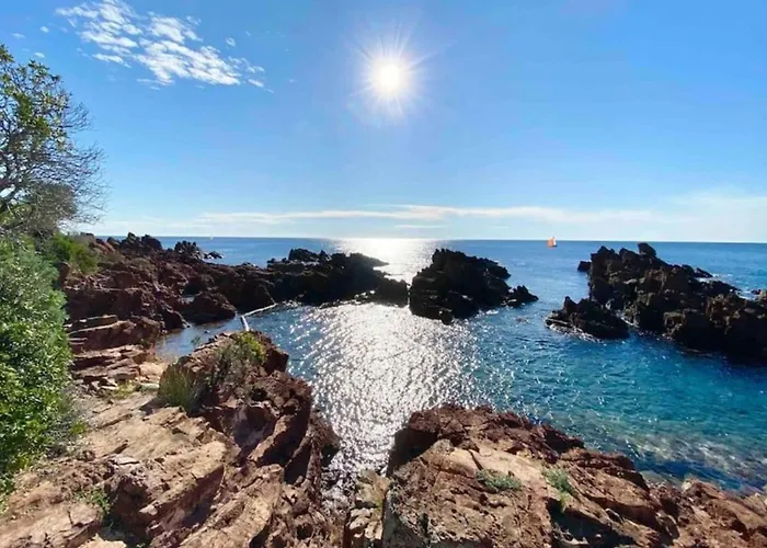 2p With Pool Near The Sea Appartamento *